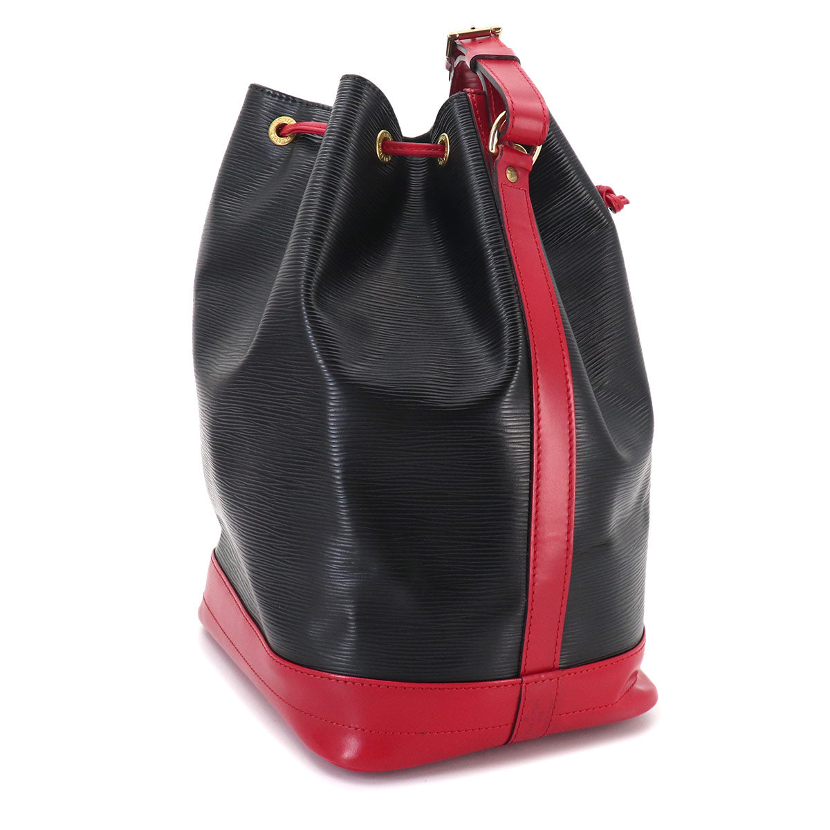 Epi Noe Shoulder Bag Leather Noir Castilian Red M44017