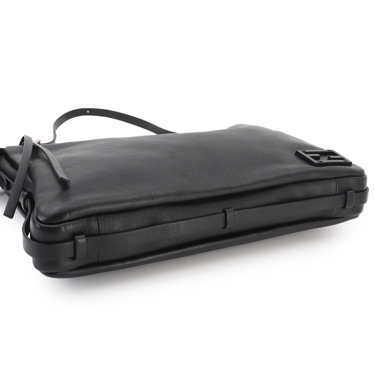 Simply Fendi Large Shoulder Bag Leather Nero 8BR831