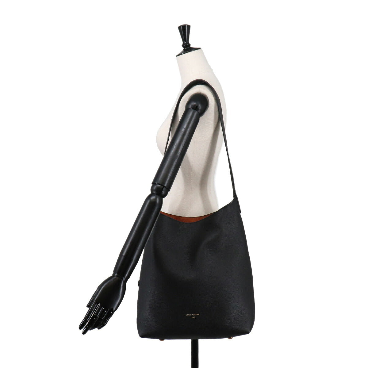 Low Key Hobo MM Shoulder Bag Leather Noir M24856