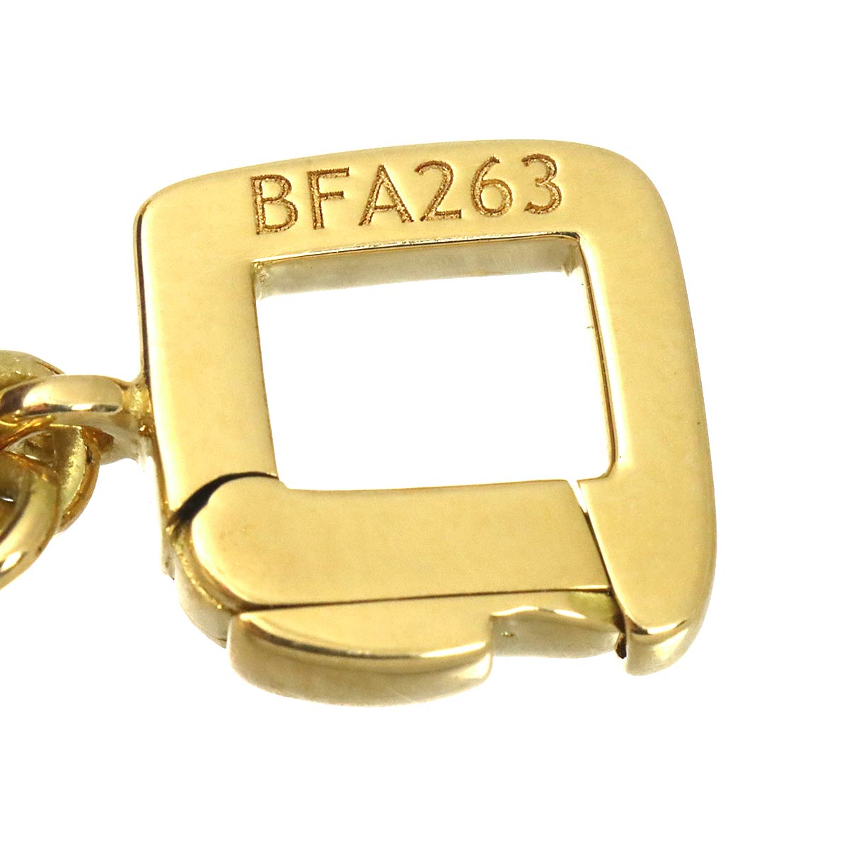 Enamel Pendant Top 18K Yellow Gold 750