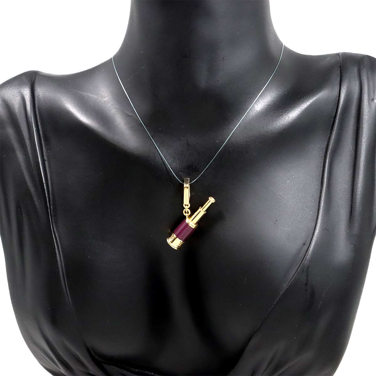 Enamel Pendant Top 18K Yellow Gold 750