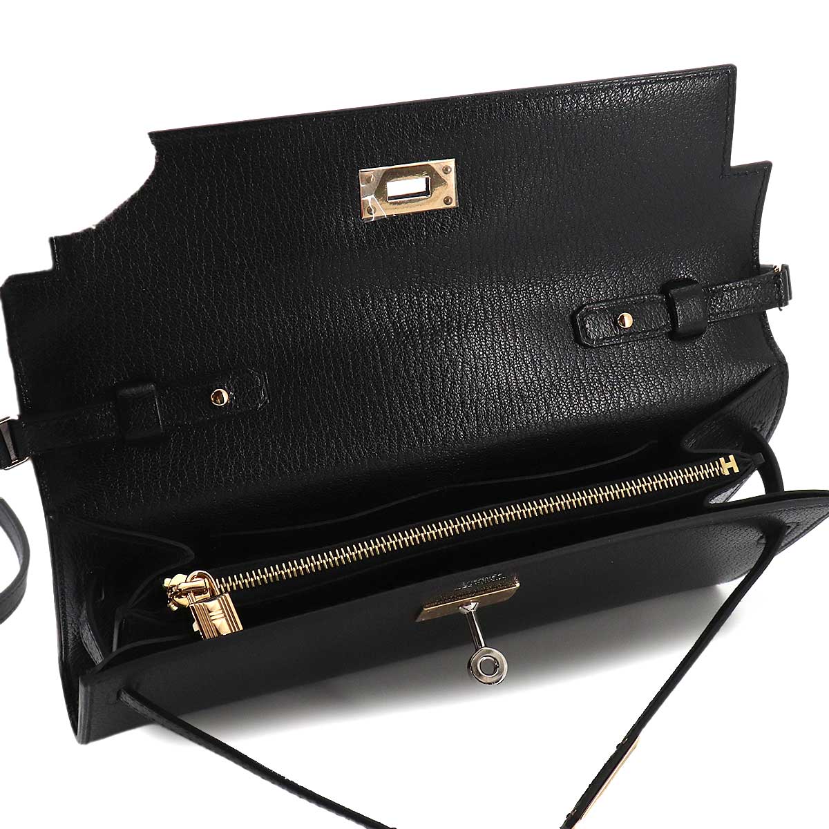 Kelly To Go Shoulder Wallet Chevre Chamkila Black Purse