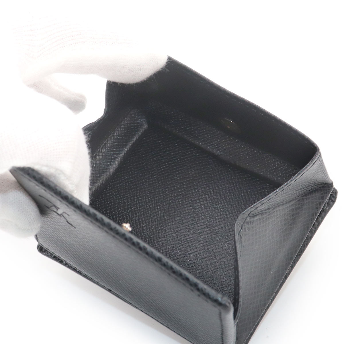 Taiga Porte Monnaie Boite Coin Purse Leather M30382