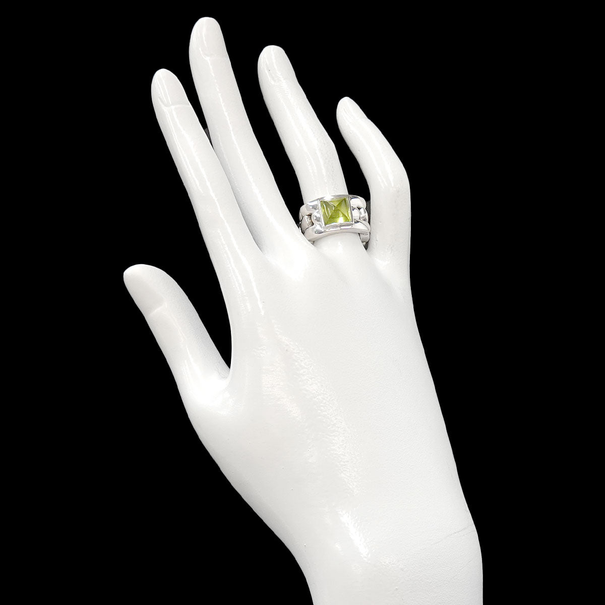 Kysis Pyramid Peridot Ring 18K White Gold 750 size5.75-6(US)