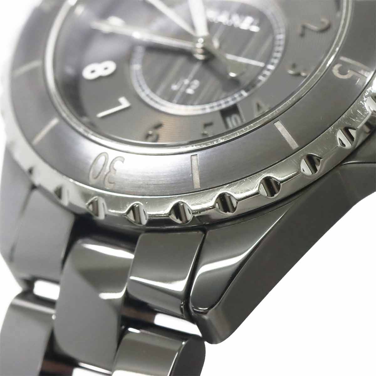J12 Chromatic 33mm H2978 Ladies Ceramic Quartz