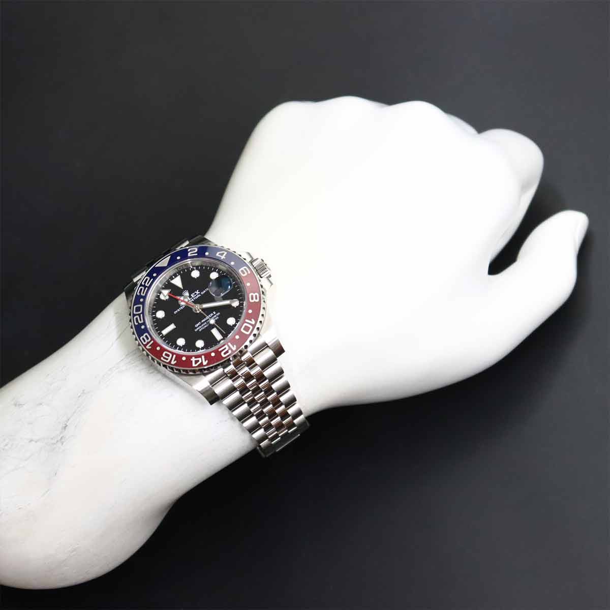 GMT Master 2 126710BLRO Serial Random Red Blue Bezel Date