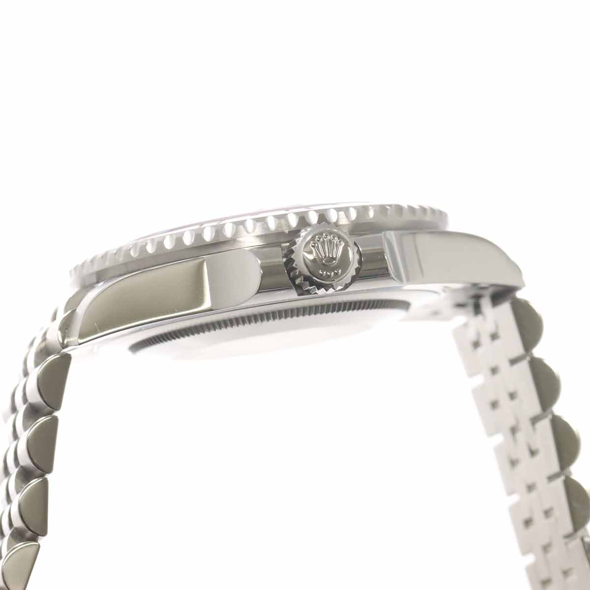 GMT Master 2 126710BLRO Serial Random Red Blue Bezel Date