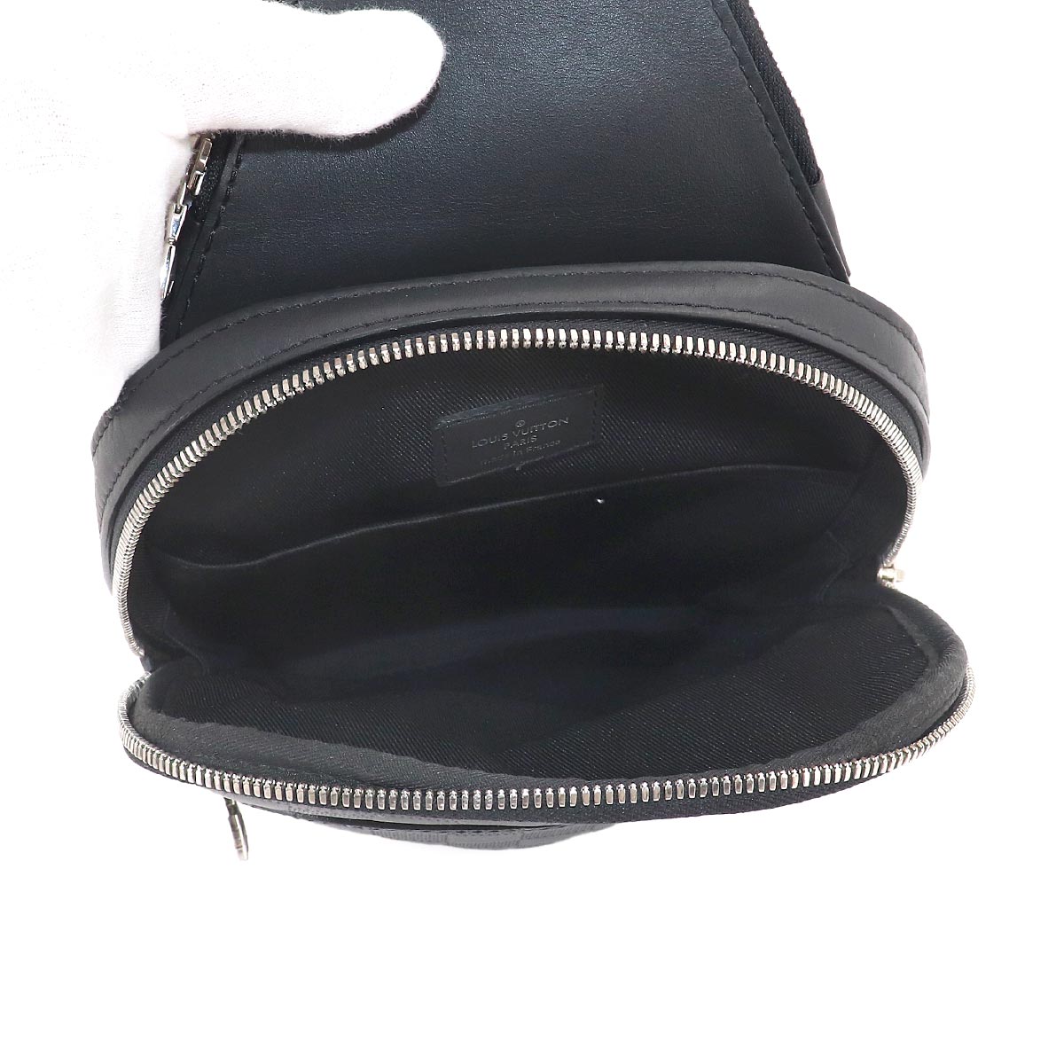Damier Infini Avenue Sling Bag Crossbody Bag Black N45303