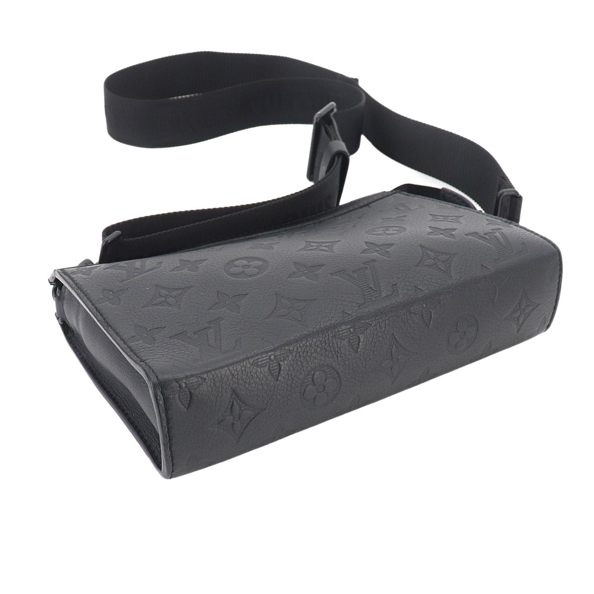 Monogram Shadow Gaston Wearable Wallet Shoulder M81115
