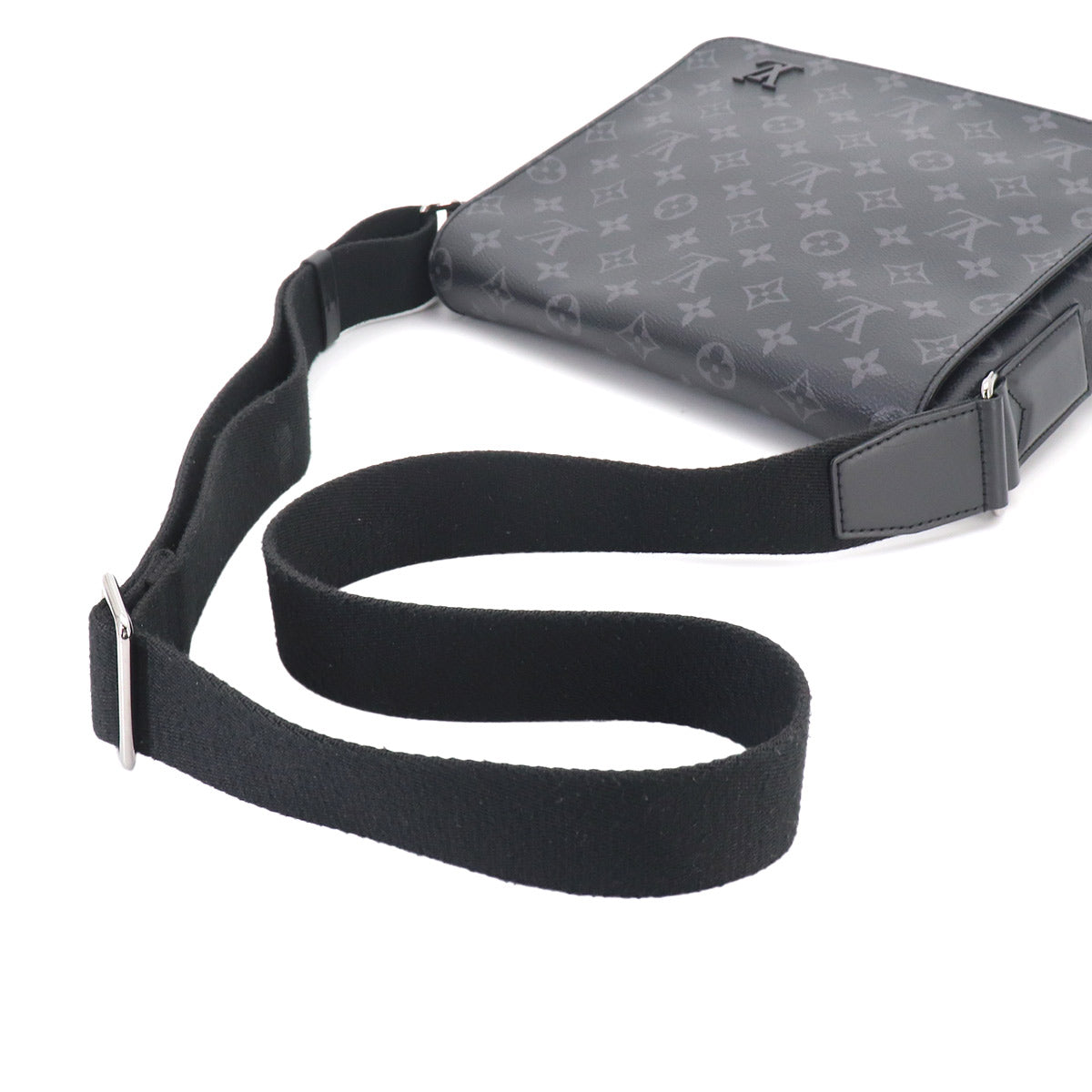 Monogram Eclipse District PM NM Shoulder Bag M44000