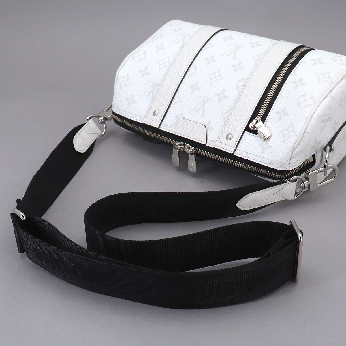 Taigarama City Keepall Shoulder Bag Optic White M27644