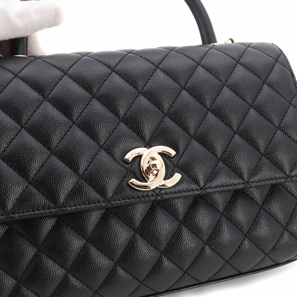 Matelasse Hand Shoulder Bag Leather Black A92991 Purse