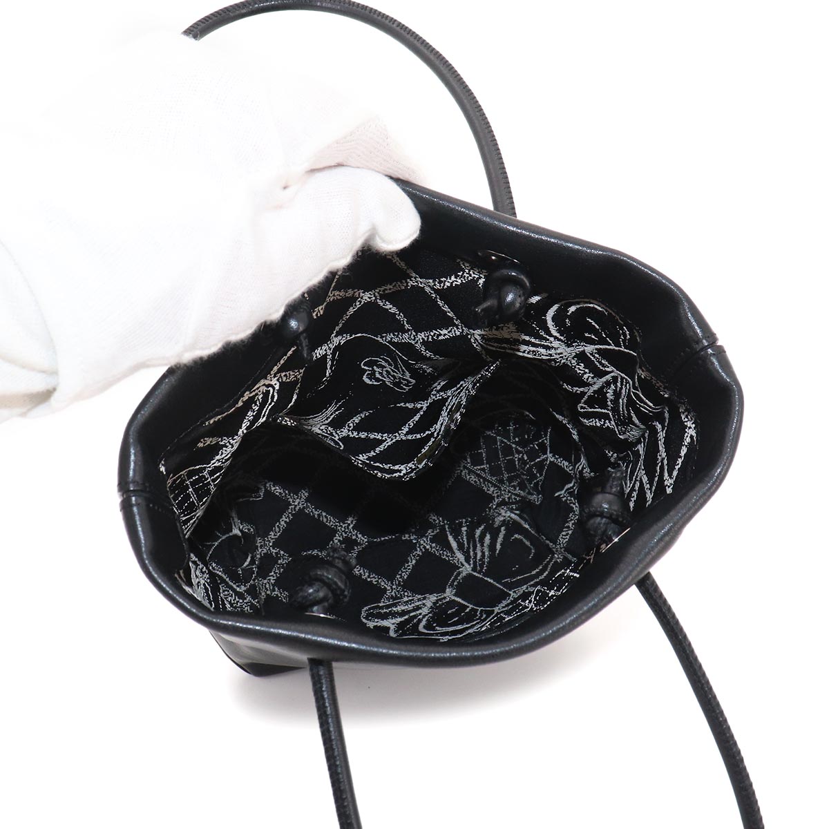 Essential Tote Bag Leather Black White A46880 Purse