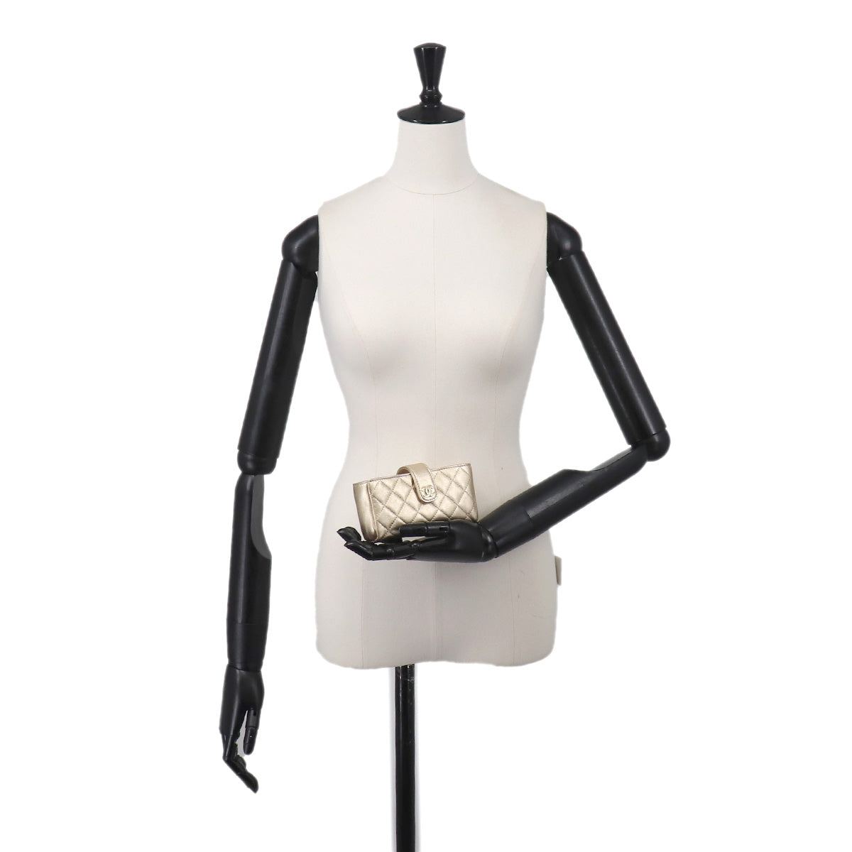 Matelasse Pouch Leather Gold Purse