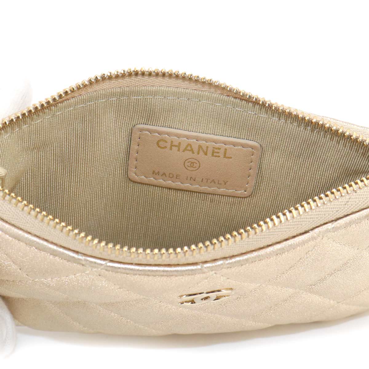 Matelasse Pouch Leather Gold A82365 Purse