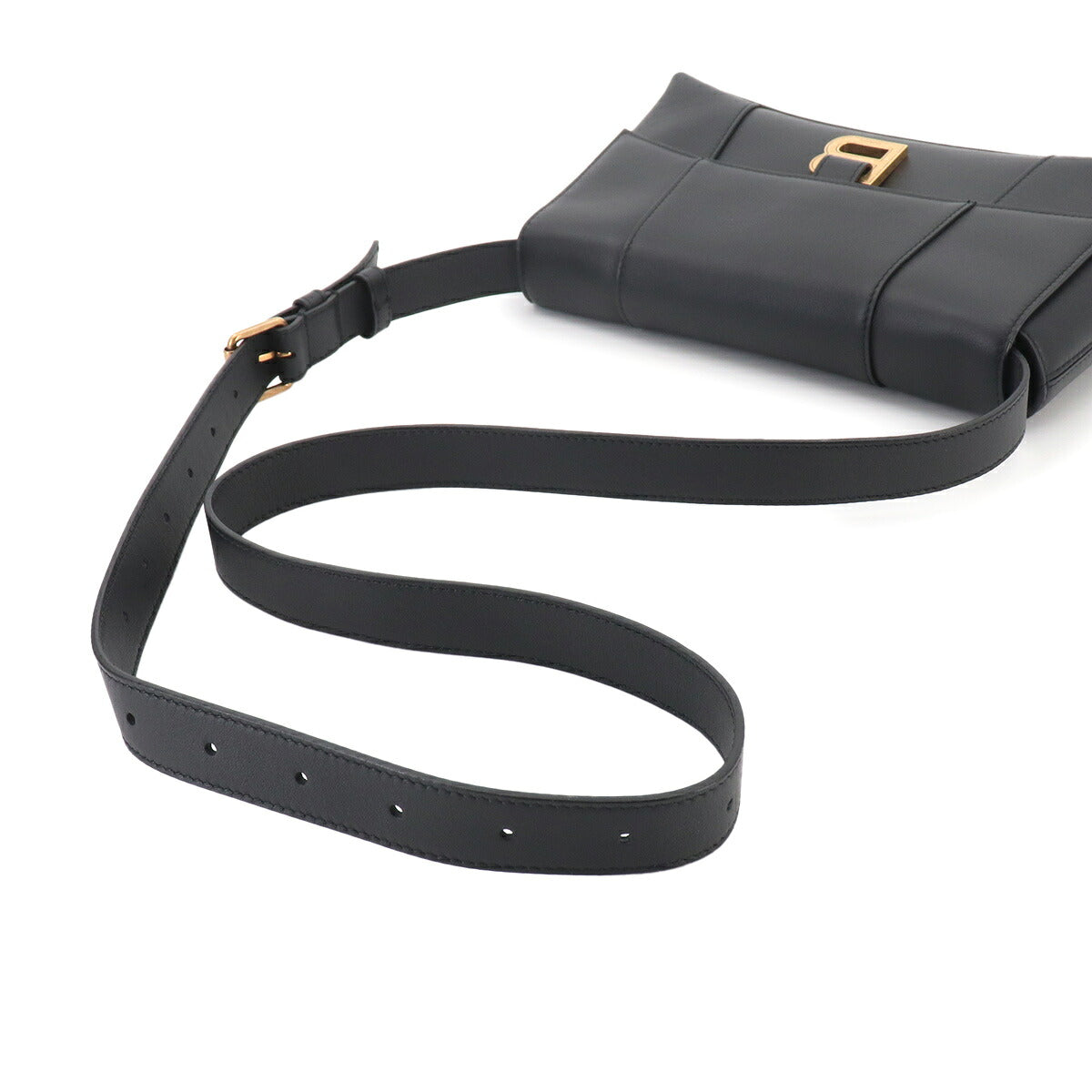 Downtown XS Shoulder Bag Leather Black 671355 Purse
