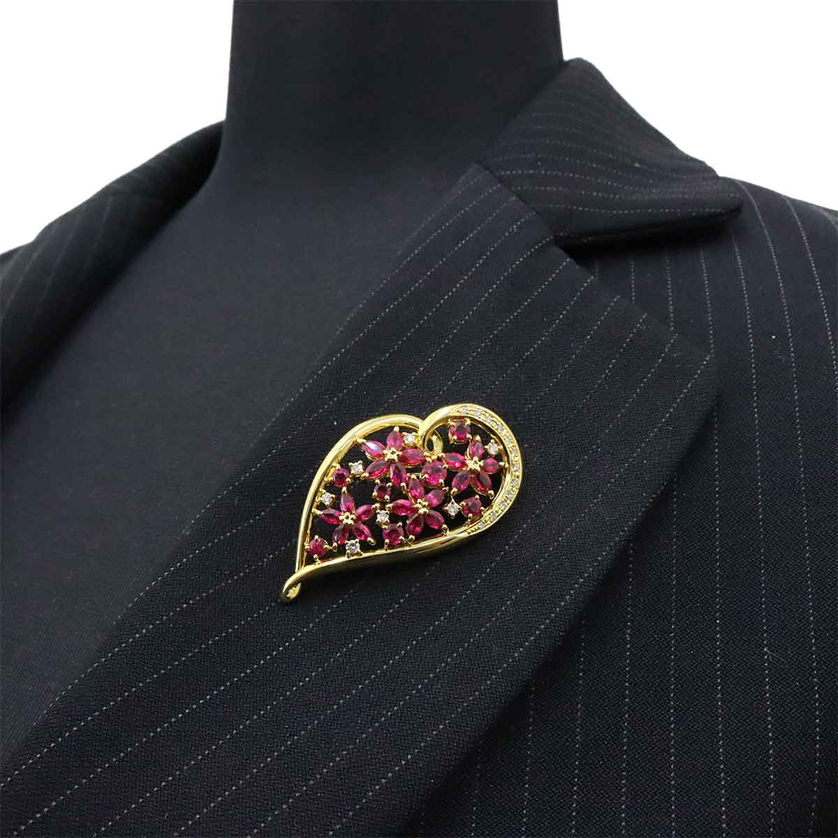 4.08ct Diamond 0.28ct Brooch 18K YG 750