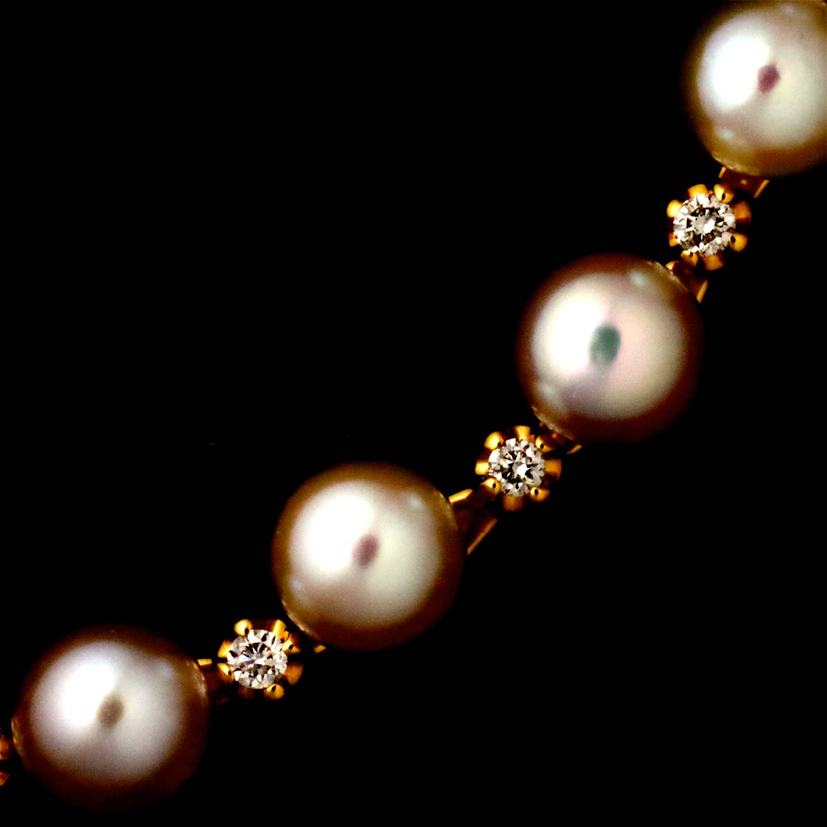 Baby Pearl 3.4mm Diamond Necklace 18K Yellow Gold 750