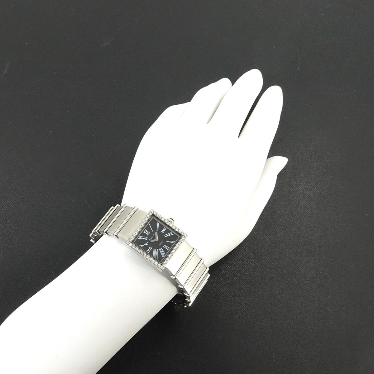 Mademoiselle H0875 Diamond Quartz Black Dial Ladies Watch
