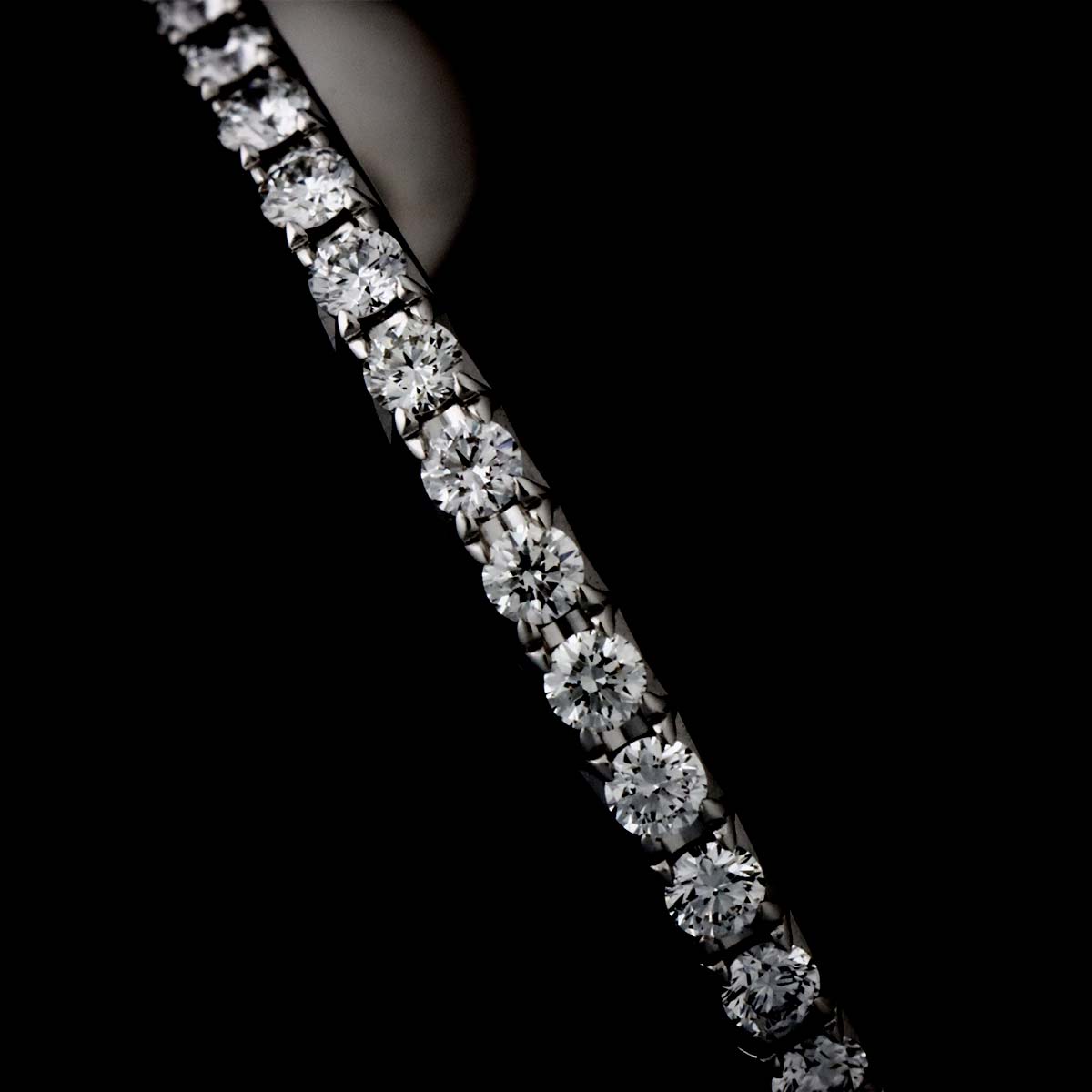 Metro MM Diamond Earrings Pierced 18K White Gold 750