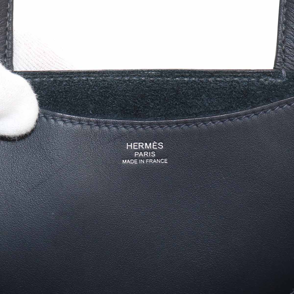 In the Loop 23 Hand Bag Taurillon Clemence Swift Caban Purse