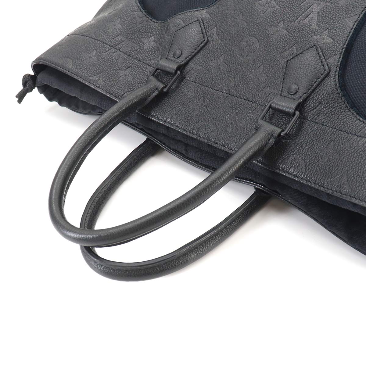 Monogram Empreinte Bag with Holes MM Tote Bag M58661