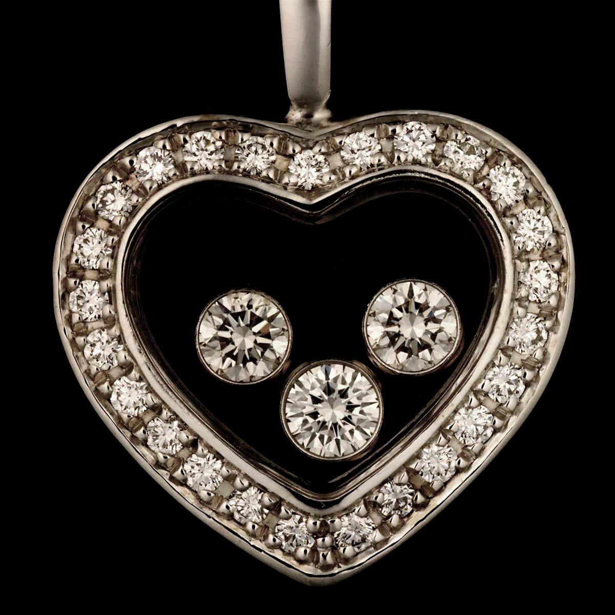 Happy Diamond Heart Necklace 18K White Gold 750