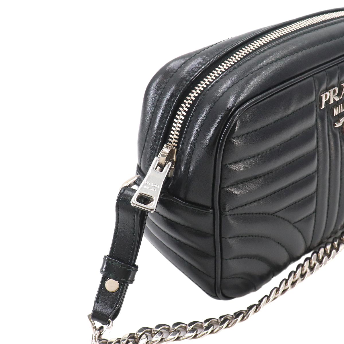 Diagramme Chain Shoulder Bag Leathear Black Nero 1BH083 Purse