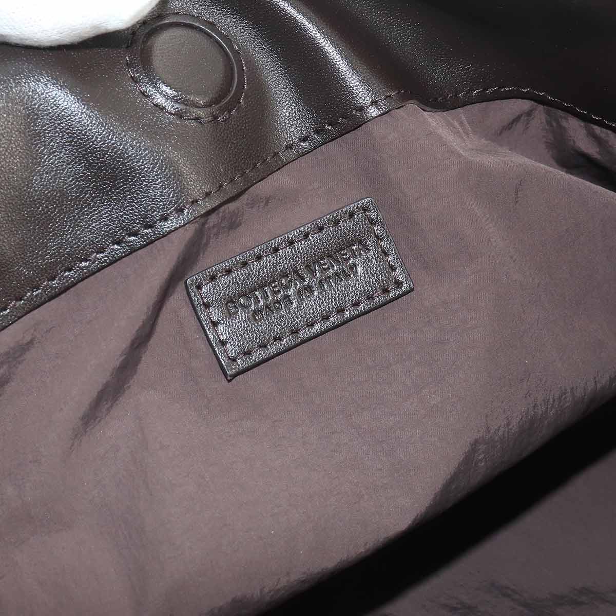 Intrecciato Giorno Shoulder Bag Leather Fondente