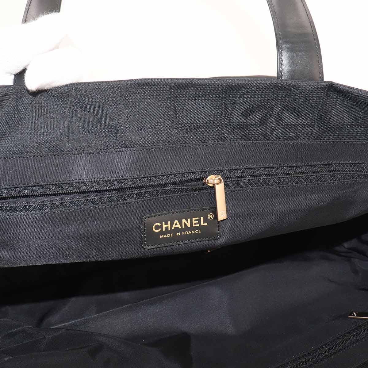 New Travel Line Tote MM Bag Nylon Jacquard Leather Black A15991