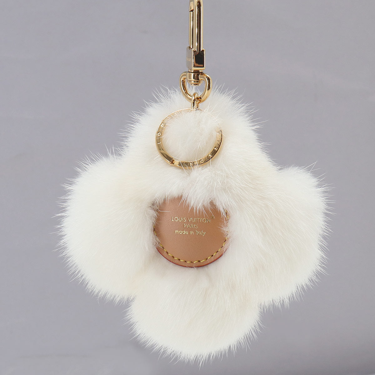 Vivienne Charm and Key Holder Fur White Gold MO2300