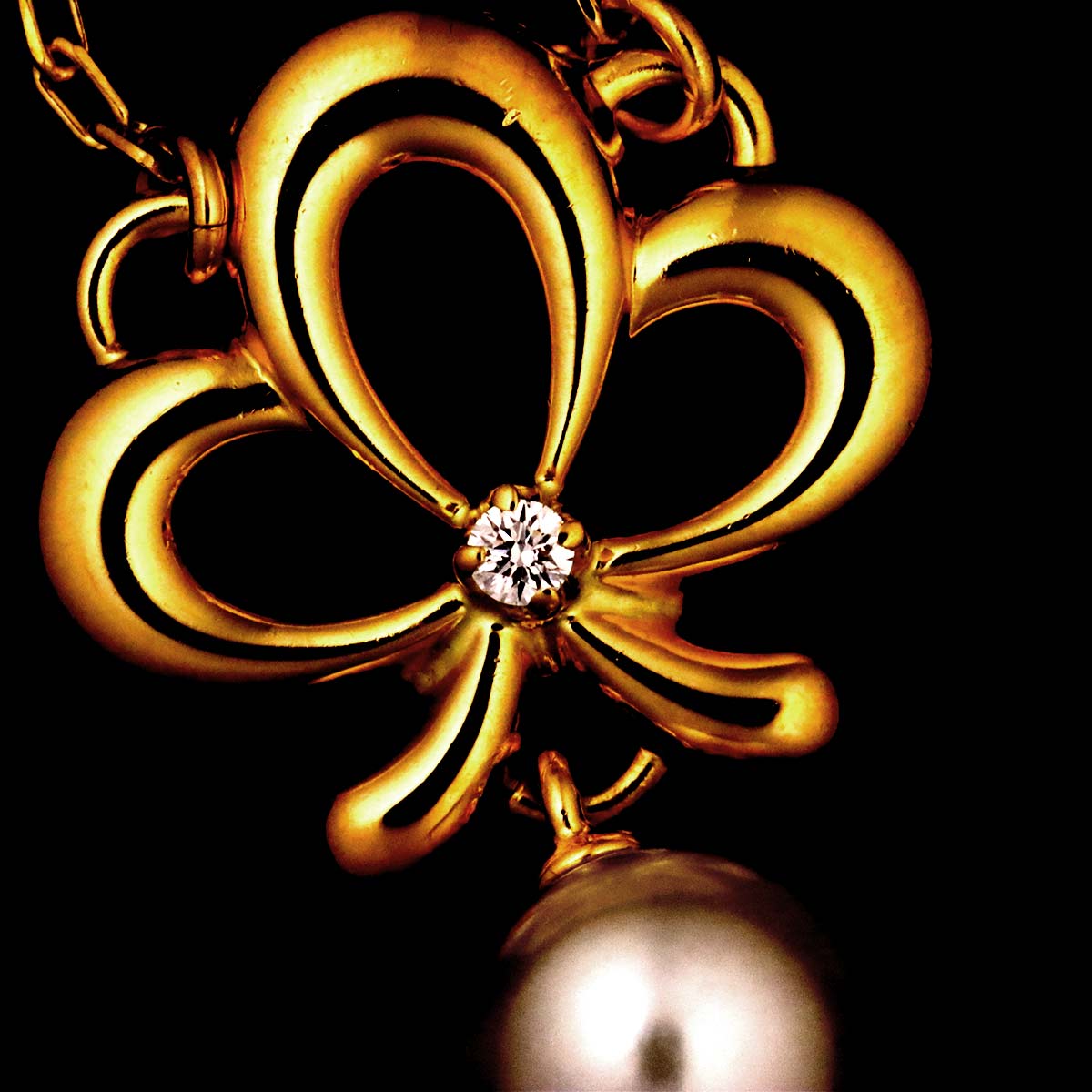 Akoya Pearl 5.5mm Diamond Necklace 18K Yellow Gold 750
