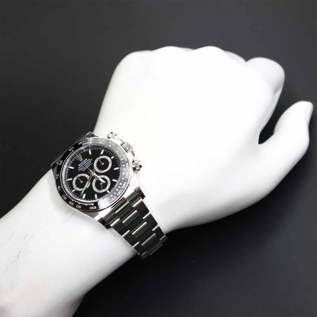 Daytona 126500LN Serial Random Chronograph Black Dial Mens