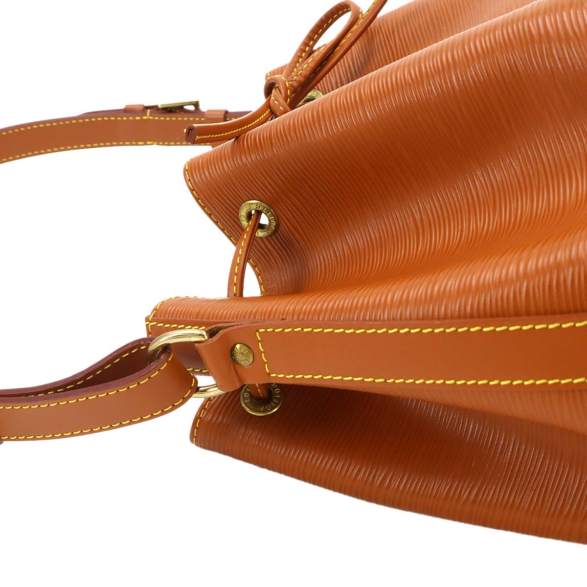 Noe Shoulder Bag Leather Zipang Gold M44108
