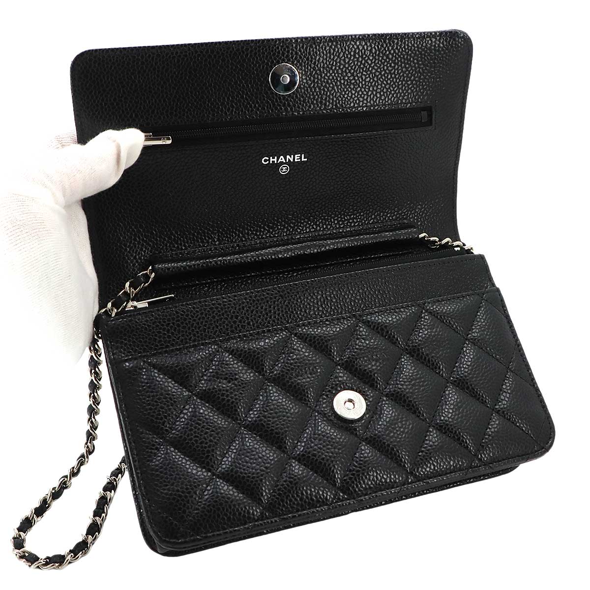Matelasse Classic Chain Wallet Leather Black AP0250