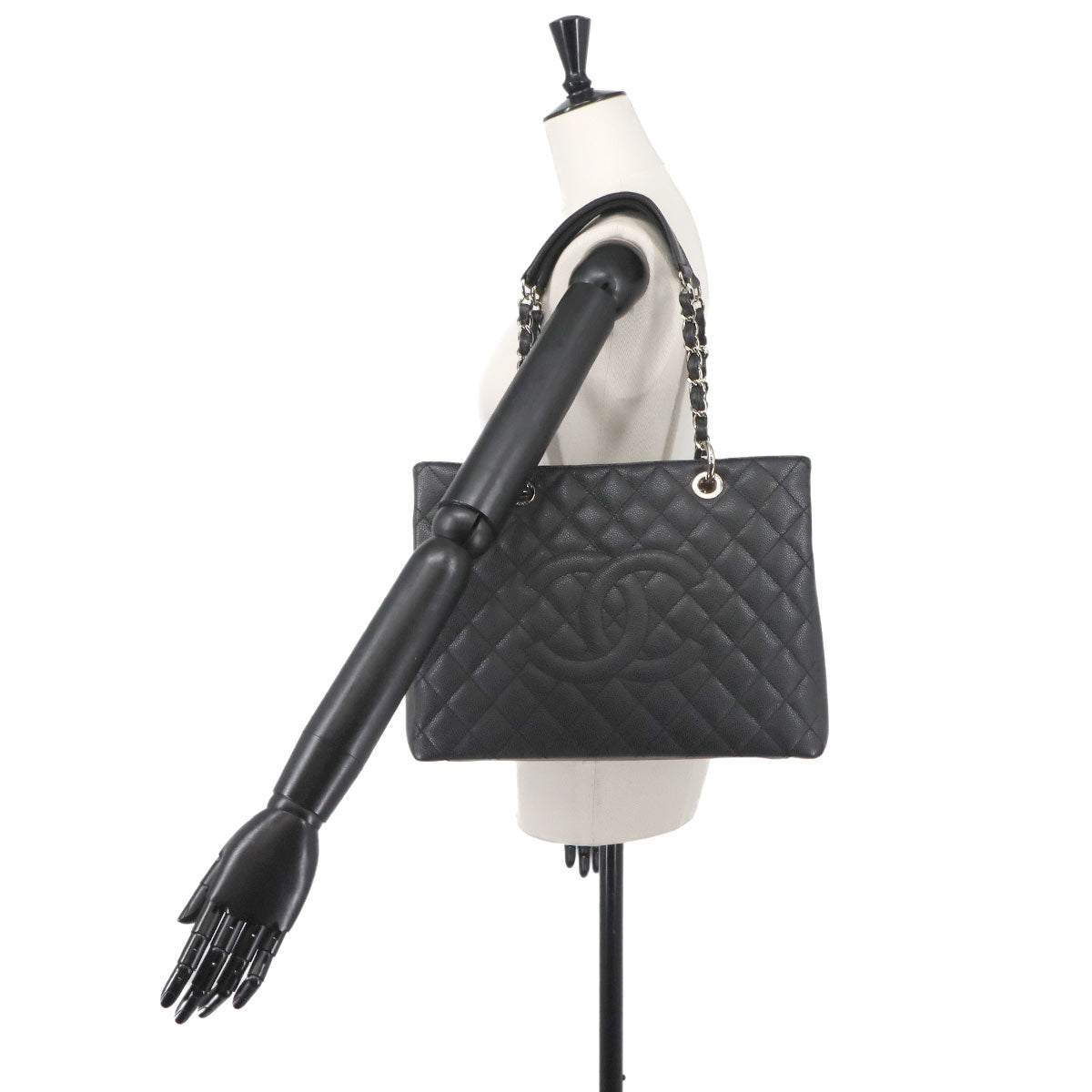 Matelasse Grand Shopping Tote Bag Leather Black GST A50995