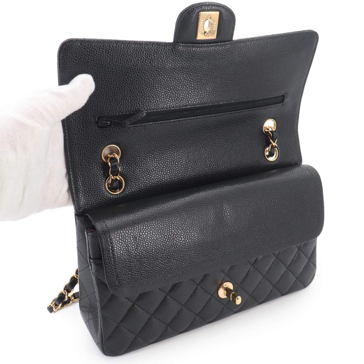 Matelasse 25 Chain Shoulder Bag Leather Black A01112 11.12