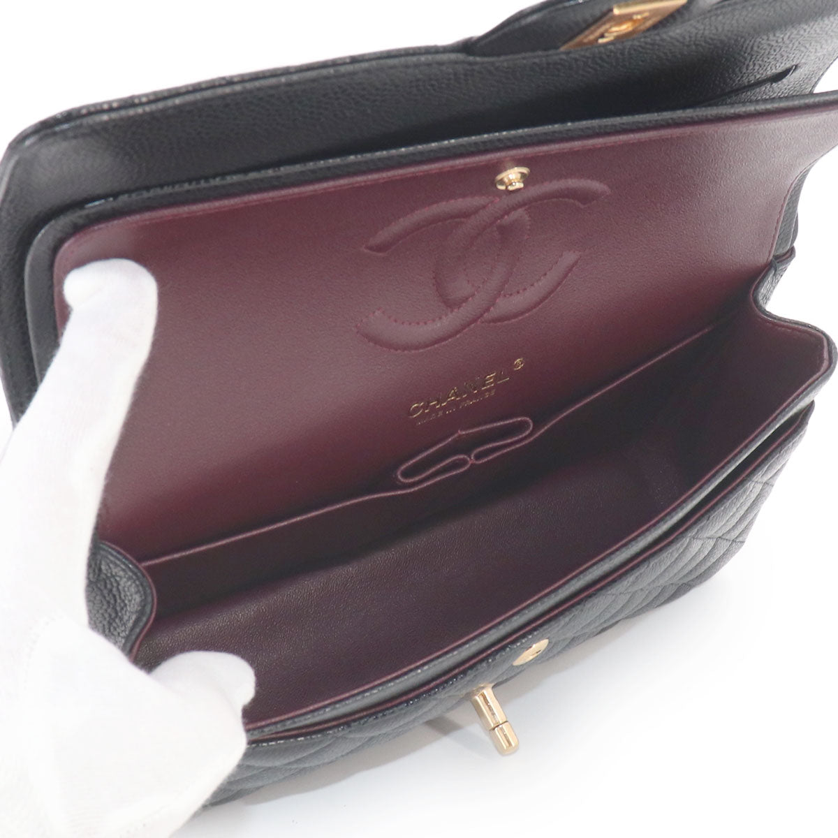 Matelasse 25 Chain Shoulder Bag Leather Black A01112 11.12