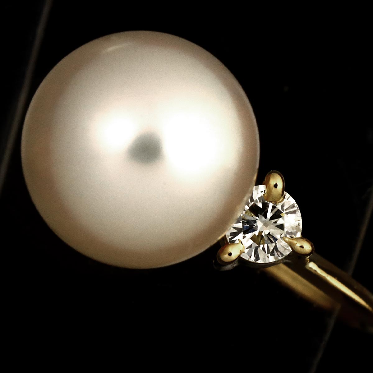 Akoya Pearl 7.3mm Diamond 0.05ct/0.05ct Earrings 18K YG 750