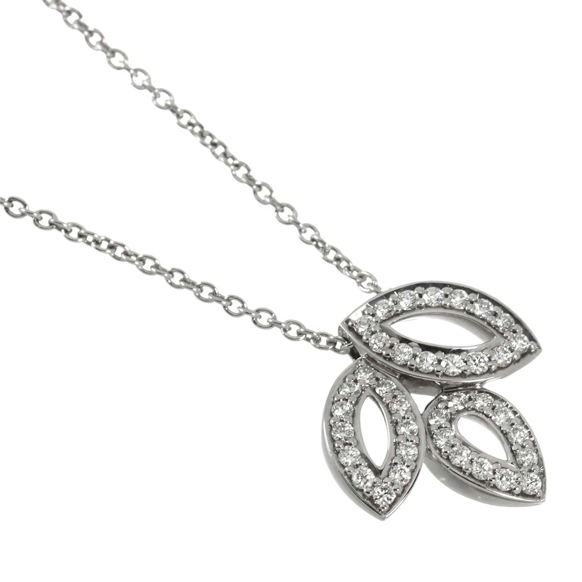 Lily Cluster Mini Diamond Necklace Pt