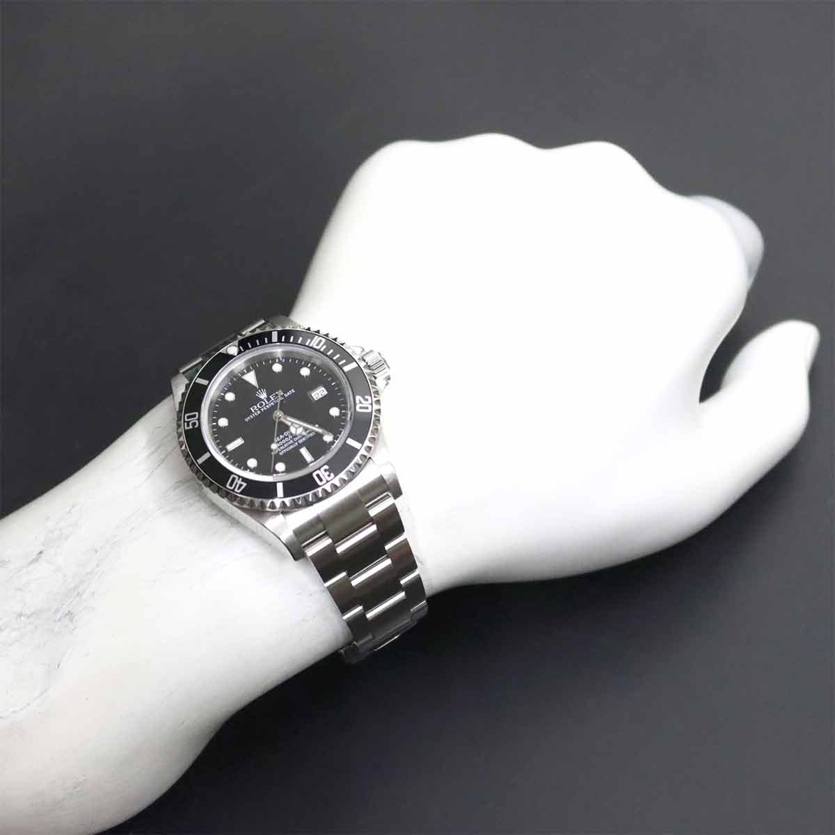 Sea-Dweller 16600 Serial Y Date Automatic Black Dial Mens Watch
