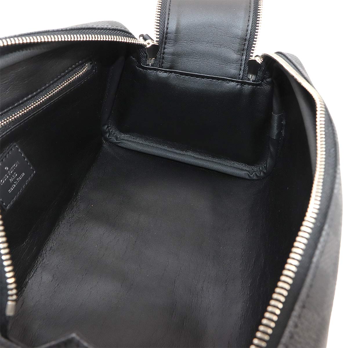 Damier Graphite Dopp Kit Toilet Pouch Hand Bag N40127