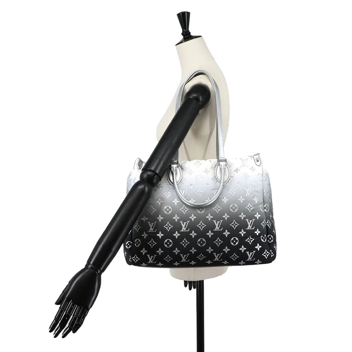 LV SKI Monogram Nylon Onthego MM Tote Shoulder Bag M11847