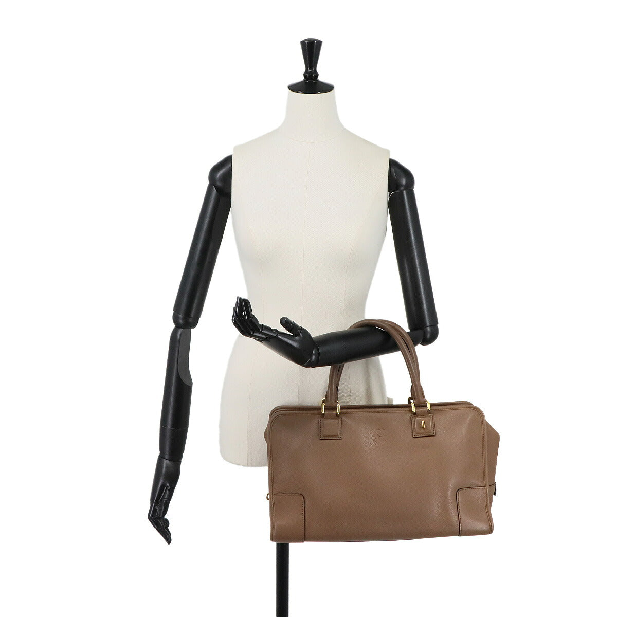 Amazona 36 Hand Bag Leather Brown Anagram Purse
