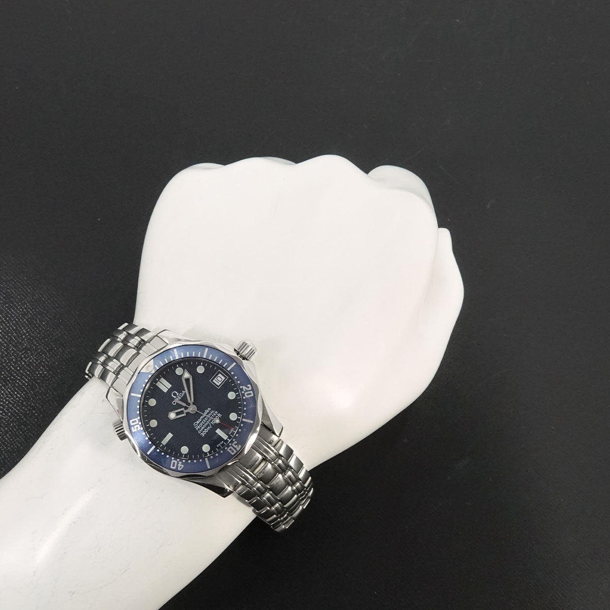 Seamaster professional 2551 80 Date Navy Dial Boys Watch
