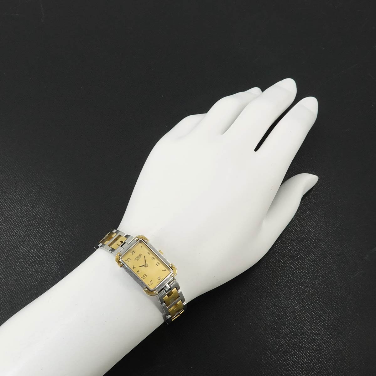 Croisiere CR1.240 Quartz Gold Dial Ladies Watch