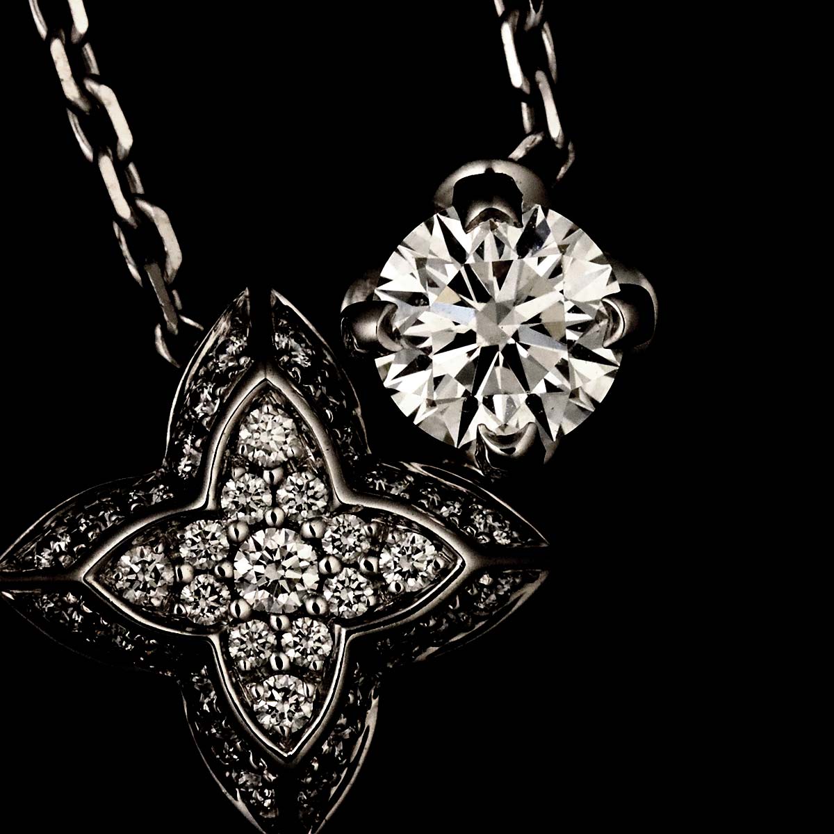 Diamond Necklace 18K WG 750