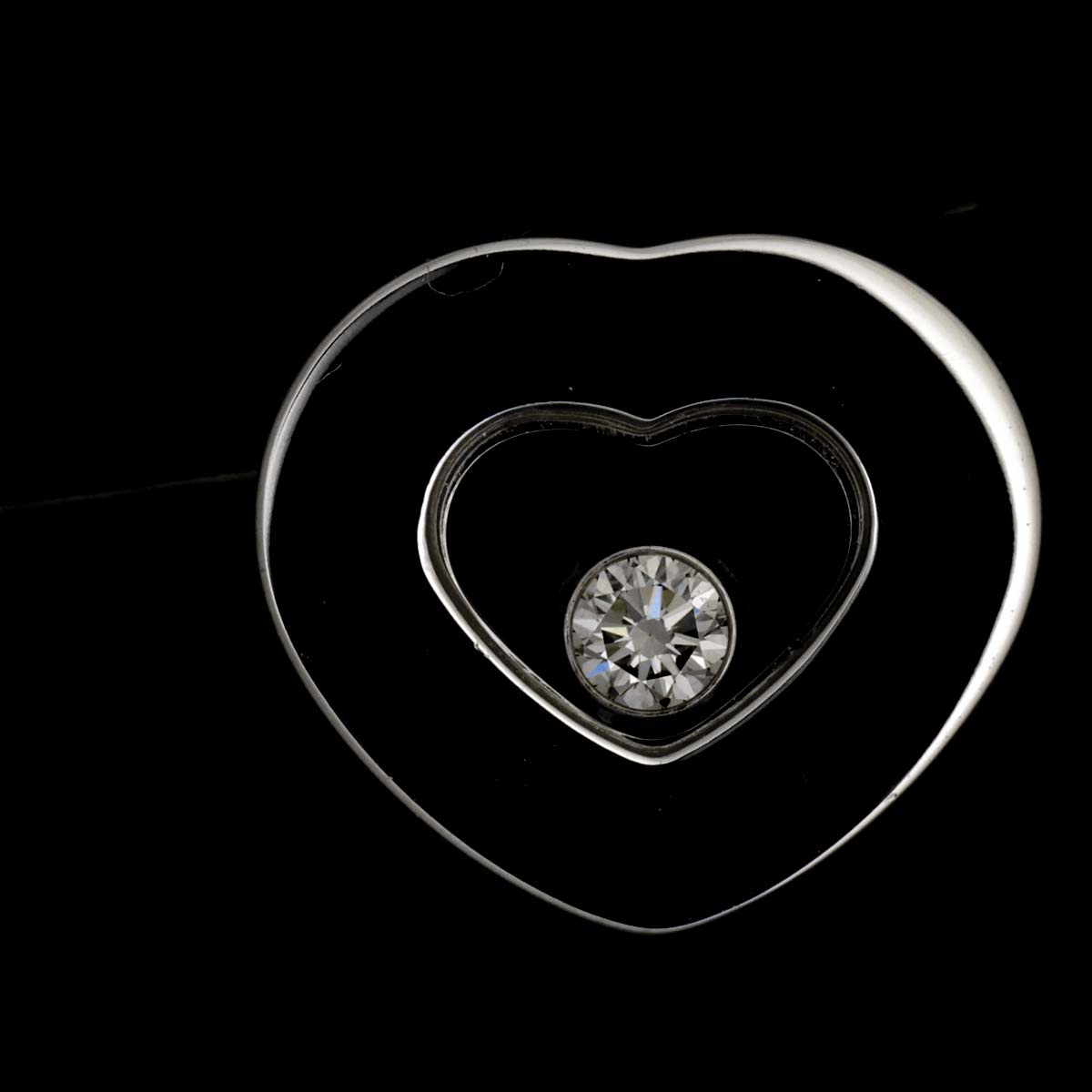 Happy Diamond Heart Earrings Pierced 18K WG 750