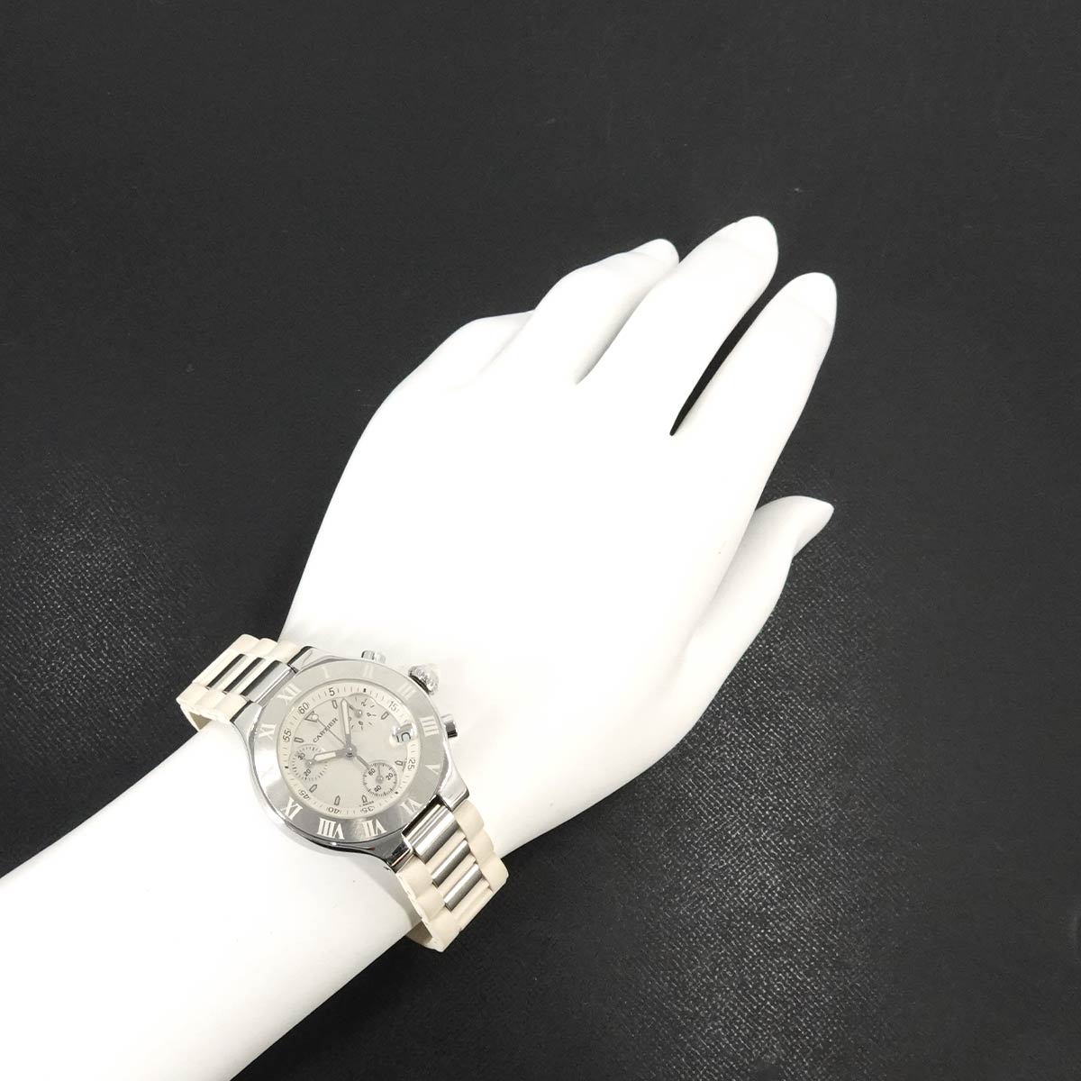 Must 21 Chronoscaph W10197U2 Quartz White Dial Ladies Watch