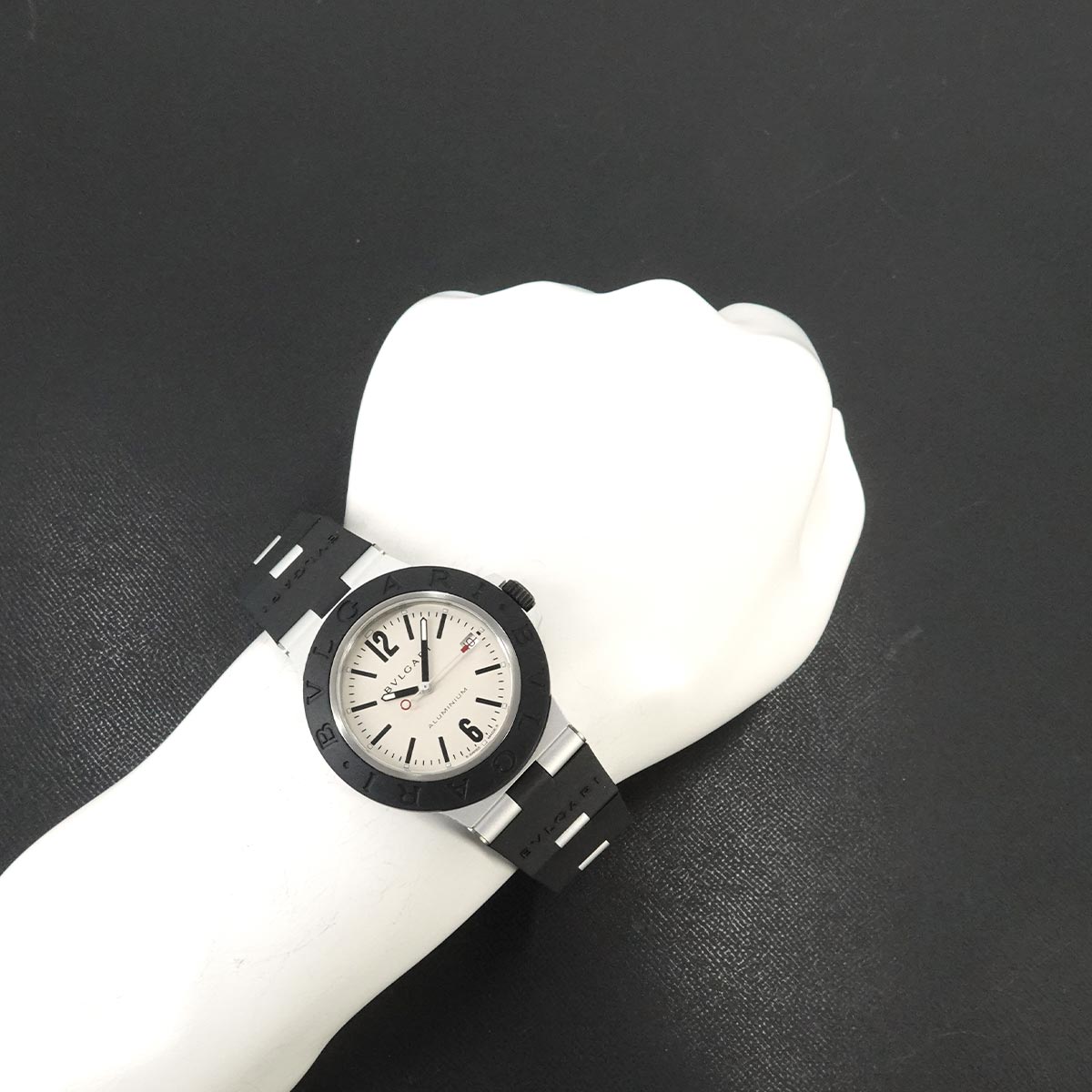 Aluminum BB40ATCH Automatic Date Silver Black Dial Mens